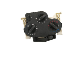 Блок управления климат-контролем 6001547668, 69570001 Dacia Logan I