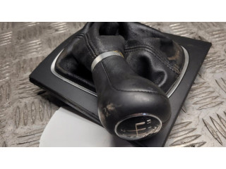 Отделка рычага переключения передач (кожа, головка)