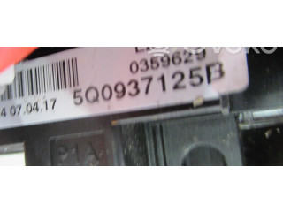 Блок предохранителей 5Q0937125B Skoda Octavia Mk3 (5E)