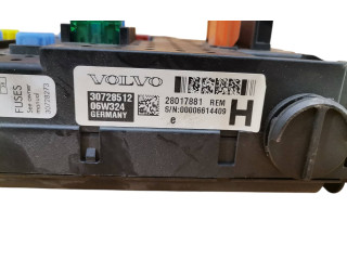 Блок предохранителей 30728512, 06W324   Volvo XC90    