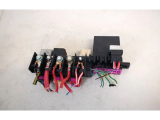 Блок предохранителей 8l0941822a, 896083000 Volkswagen Golf IV