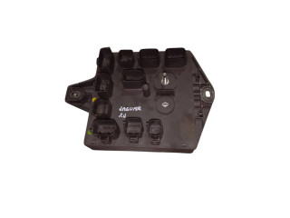 Блок предохранителей Jaguar XJ X350