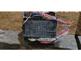 Блок предохранителей 9494509 Volvo S80