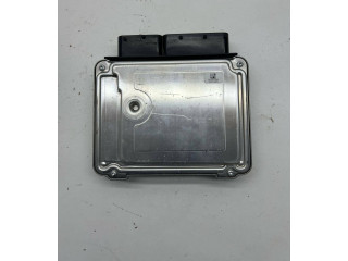 Řídící jednotka 03G906021PD   Volkswagen Caddy 2008