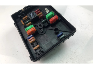 Блок предохранителей  1K0937125A   Volkswagen Touran I    