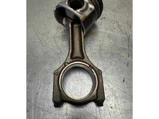 Píst 7812585 BMW 5 F10 F11 N57