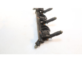 Топливная рампа    Skoda Fabia Mk2 (5J)   для двигателя BBM