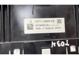 Přístrojová deska Ford Fusion II 2016 ES7T10849