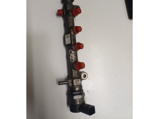 Топливная рампа 04L089D   Volkswagen PASSAT B8  