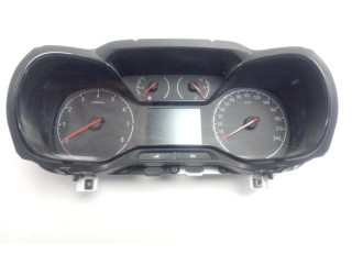 Панель приборов 9831102480 Opel Combo D