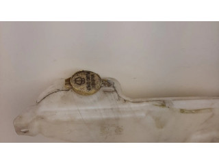 Бачок оконной жидкости