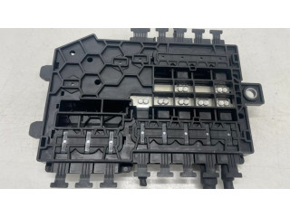 Узел подключения плюсовых проводов