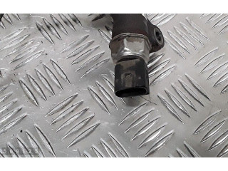 Vstřikovací lišta 315004x700, r9144z060a   KIA Carnival     