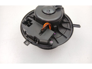 Вентилятор печки    3C1820015AA   Skoda Superb B6 (3T)