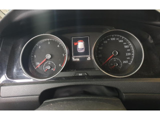 Панель приборов 5G1920751, 133.736KM Volkswagen Golf VII