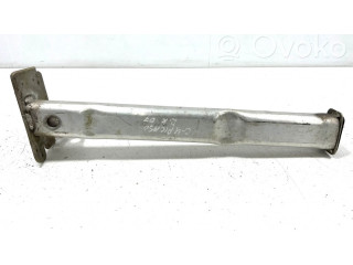 Другая часть передней ходовой части