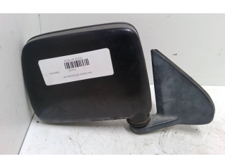 Zpětné zrcátko  Nissan PickUp 2001    