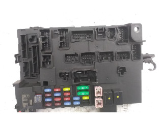 Блок предохранителей 8637B687   Mitsubishi Outlander       