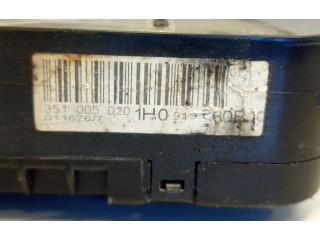 Панель приборов 851005020, 1H0919860BX   Volkswagen Golf III       