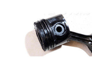  Поршень с шатуном  028h  Volkswagen PASSAT B4  