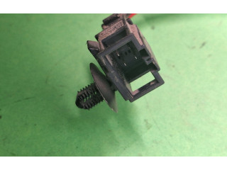 Zámek zadních dveří 2k0827426c Volkswagen Caddy 2010