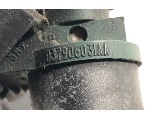 Топливная рампа 037906031AA   Volkswagen Golf IV  