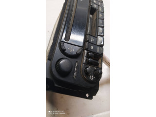 Радио/ проигрыватель CD/DVD / навигация