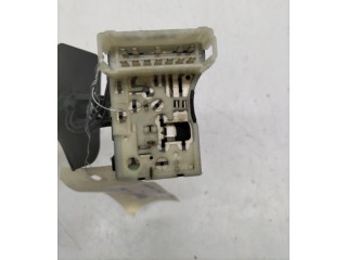 Ручка стеклоочистителей Renault Clio II