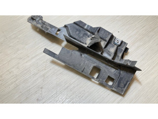 Другая деталь отсека двигателя