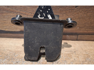 Замок багажника     Skoda Octavia Mk2 (1Z) 2004 - 2013 года