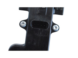 Turbodmychadlo Блок управления дверью 104535400B   Tesla Model X   L2S