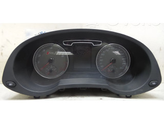 Панель приборов 8U0920940F Audi Q3 8U
