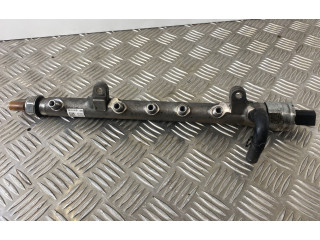 Топливная рампа 03L089H, 03L906051 Audi A1