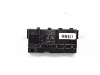 Pojistková skříňka 8264130250 Lexus GS 300 350 430 450H 2007