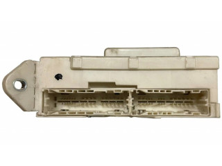 Блок предохранителей  8267253040   Lexus IS 220D-250-350    