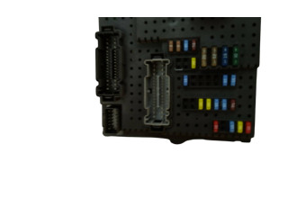 Блок предохранителей 8676391, 12217799   Volvo XC90    