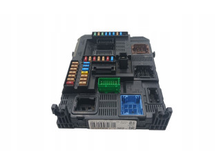 Блок предохранителей 9819849680   Citroen C5    