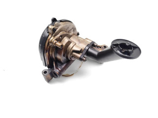 Масляный насос CBZA 03F115105D Skoda Fabia Mk2 (5J)