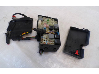 Блок предохранителей  GV4T-14K733-BMG   Ford Kuga II    