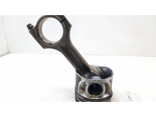 Píst BMW 5 E60 E61 pro naftový motor 2.5 M57D25 (256D2)