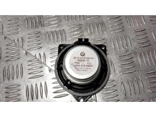 Громкоговоритель (громкоговорители) в передних дверях