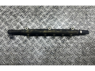 Топливная рампа 8658252   Volvo V70  