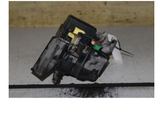 Pojistková skříňka Mitsubishi Pajero 2000