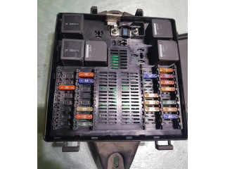 Блок предохранителей AW93-14A073-BC, 518987029 Jaguar XJ X351