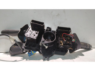 Подрулевой переключатель 255675128R   Dacia Duster