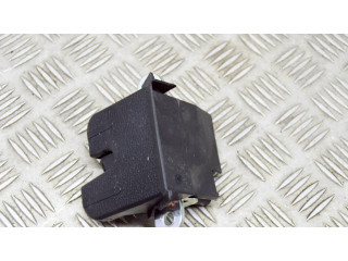 Замок задней крышки