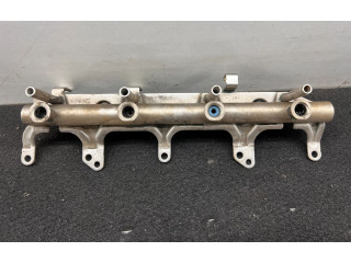 Vstřikovací lišta 06J133317 Audi A3 S3 A3 Sportback 8P BZB