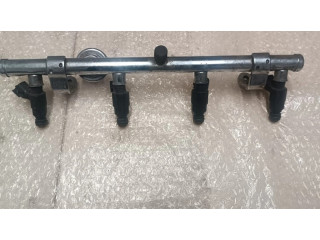 Топливная рампа 04669772   Chrysler Stratus 2.0  для двигателя ECB