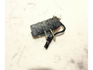 Блок предохранителей 567001020 Subaru Forester SJ