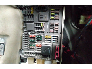 Pojistková skříňka Řídící jednotka BSM BW X6 M 2010